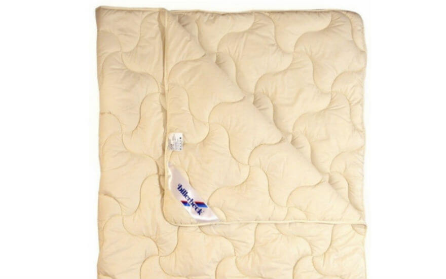 Ковдра Наталія полегшана (колір кремовий)